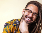 Em clima de São João, Gabriel Elias lança forró com reggae