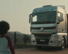 Volkswagen revela novo caminhão em campanha da AlmapBBDO