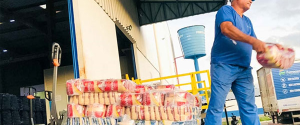250 quilos de arroz branco e 250 quilos de arroz parboilizado foram doados para as vítimas das chuvas da cidade de Pombos