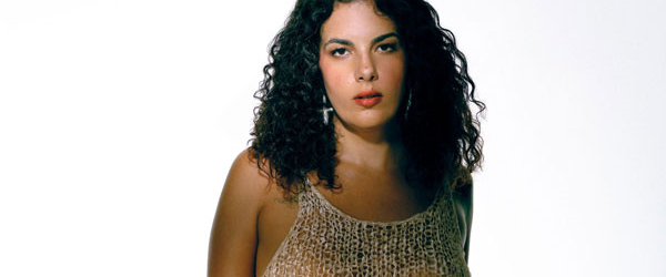 Céu faz show gratuito no Rio
