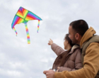 Pais e filhos vão colorir céu do Vetor Norte em oficina gratuita de pipas neste sábado