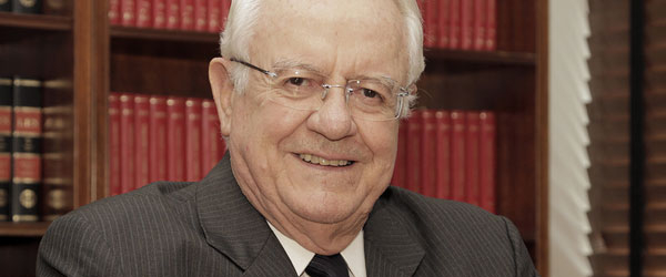 Almoço-palestra da ADCE-MG vai receber ex-presidente do STF Carlos Velloso