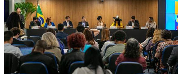 MEC lança curso sobre financiamento para a equidade